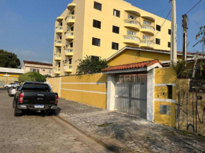 Casa c piscina, à 800m da praia